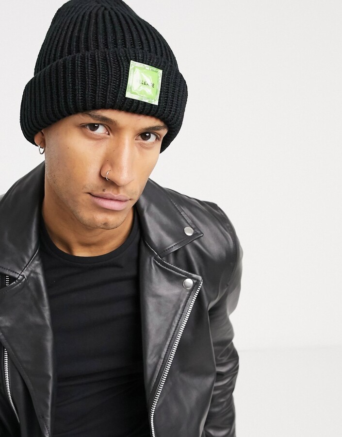 Bershka thick patch beanie in black - ShopStyle Hats