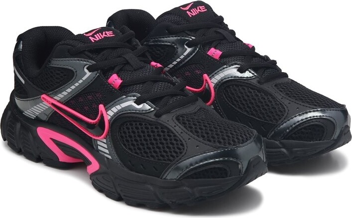 Women's V5 Rnr Sneakers