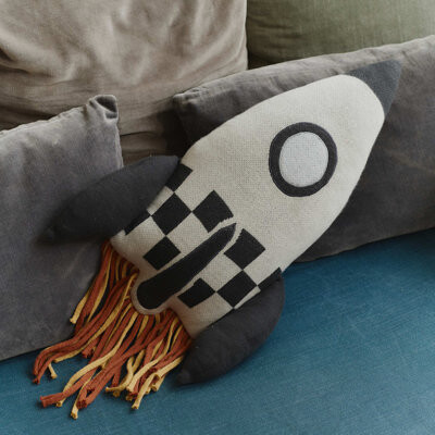 Lorena Canals Mom I want to be an astronaut Knitted Cushion Rocket 9\