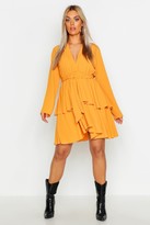 Thumbnail for your product : boohoo Plus Plunge Tie Waist Skater Dress