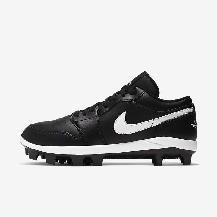 nike air jordan baseball cleats