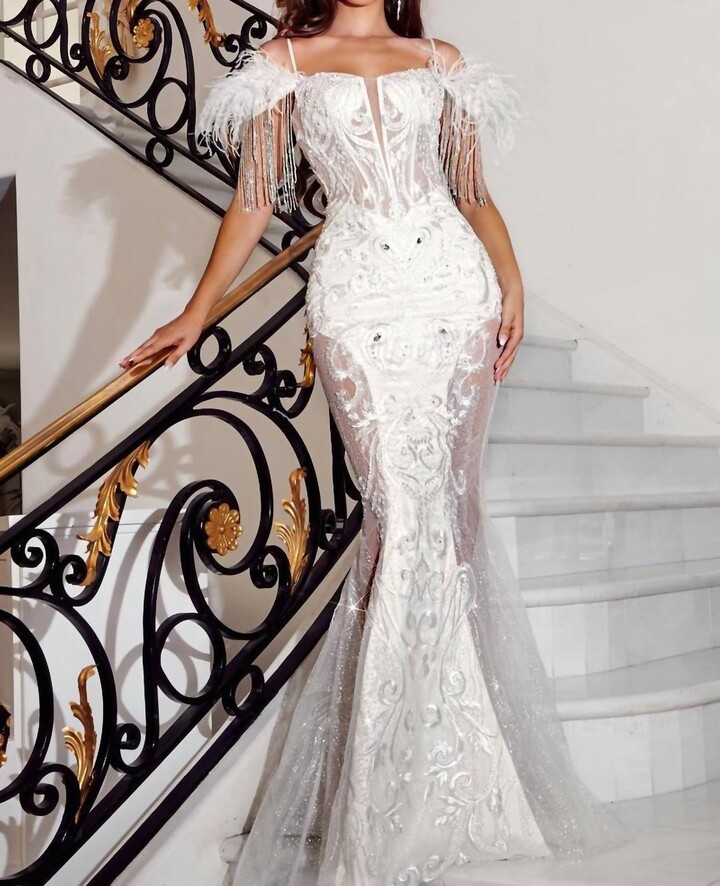 PORTIA & SCARLETT Off Shoulder Prom Dress In White