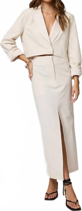 Stillwater The Matte Twilll Split Front Skirt In Beige