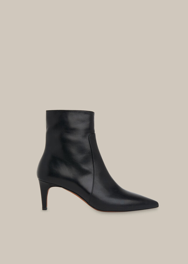 pointed toe boots low heel