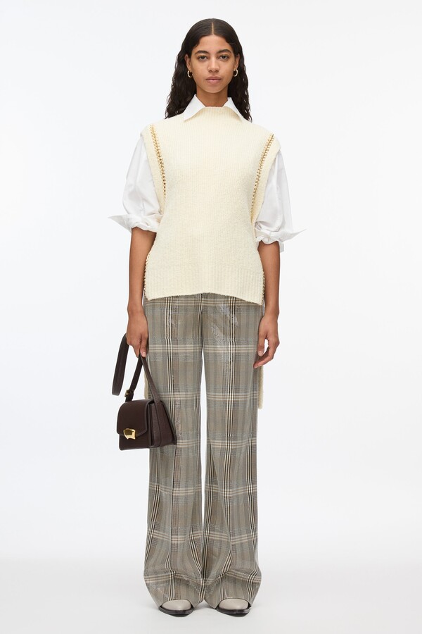 Chainlink Bouclé Mockneck Vest in IVORY