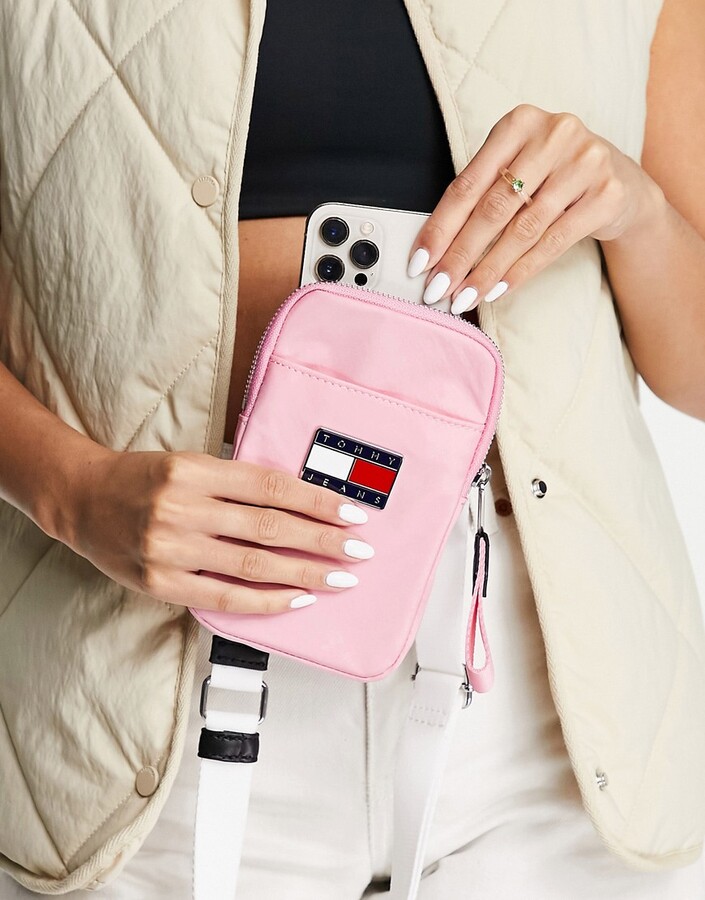 tommy hilfiger pink handbolsa