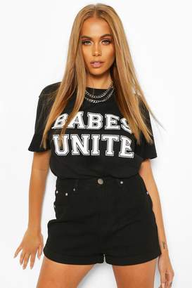 boohoo Babes Unite Slogan T-Shirt