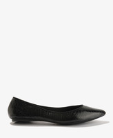 Thumbnail for your product : Forever 21 Pointed Faux Croco Flats