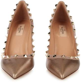 Valentino Rockstud Grained Leather Pumps - Womens - Gold
