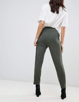 ASOS Maternity DESIGN Maternity under the bump ultimate jersey peg trousers-Green