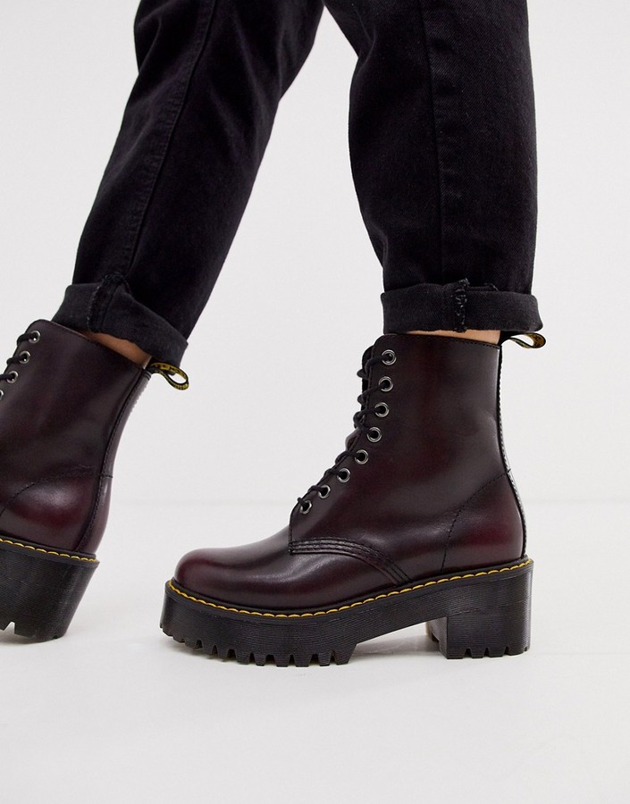dr martens shriver hi wyoming heeled ankle boots in black