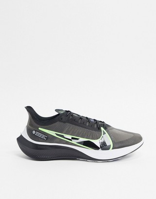 nike run zoom gravity trainers