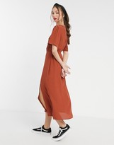 Thumbnail for your product : New Look spot split side midi dress in rust