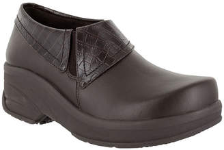 Easy Works By Easy Street Womens Assist Clogs Round Toe
