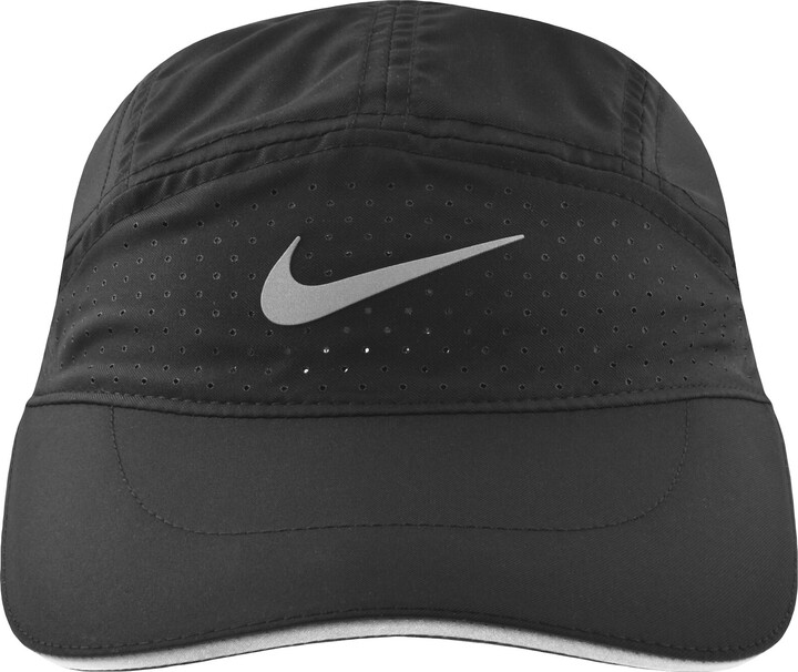 black nike workout hat