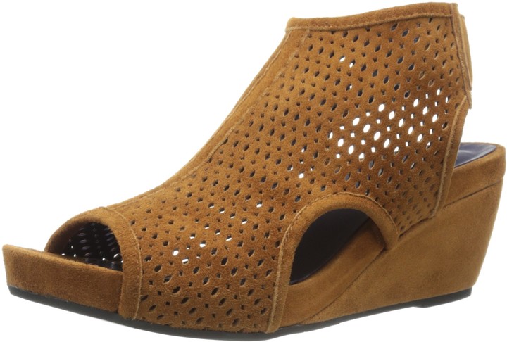 vaneli hendra wedge sandal