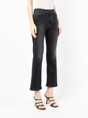 Closed Flared Cropped Jeans