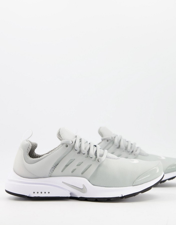 Nike Air trainers in light smoke/white - ShopStyle