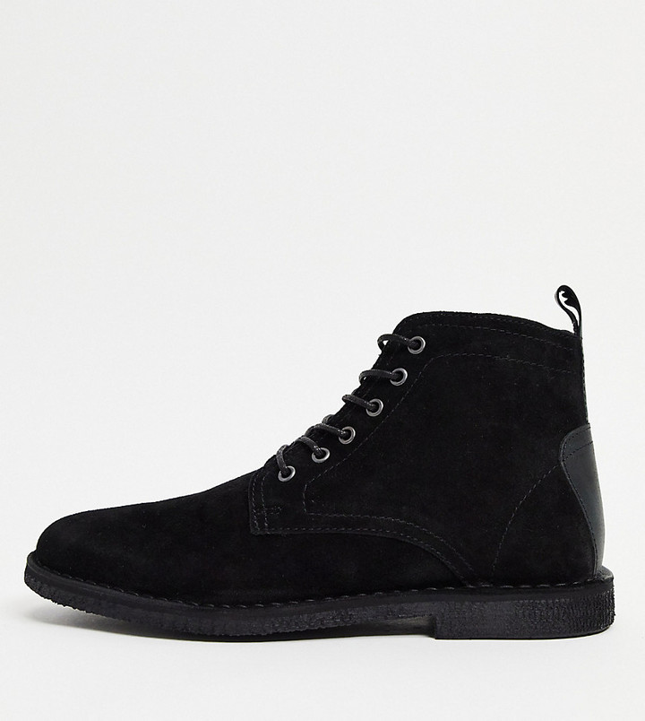 asos design desert chukka boots in stone suede with leather detail