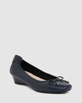 Thumbnail for your product : Easy Steps Women's Navy All Pumps - Shannon