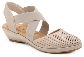 me too abella wedge sandal
