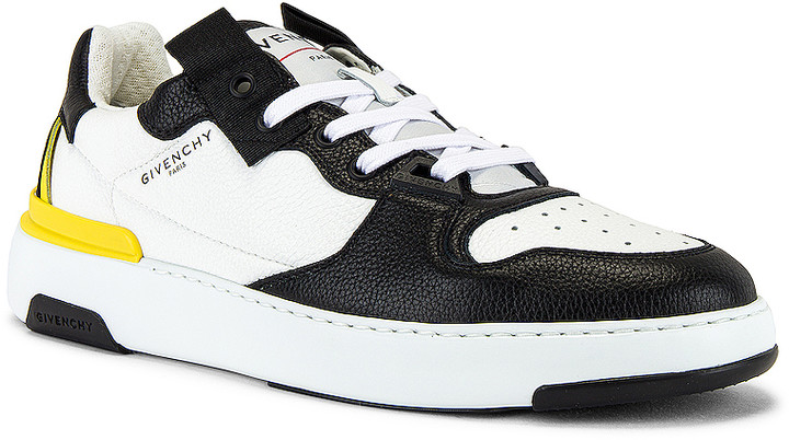 givenchy wing low black