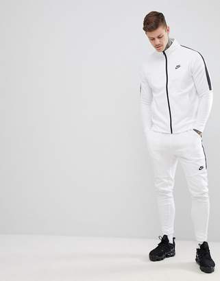 Nike Tribute Joggers In White 861652-100