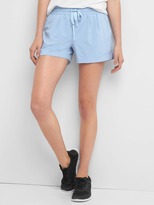 Thumbnail for your product : Gap GapFit pleated shorts