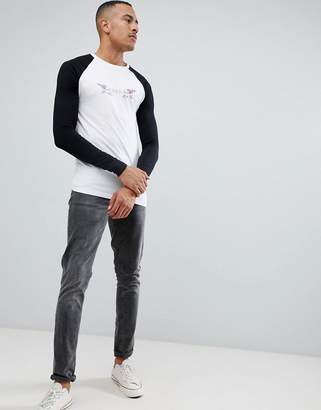 ASOS DESIGN Tall muscle fit long sleeve raglan with focus print