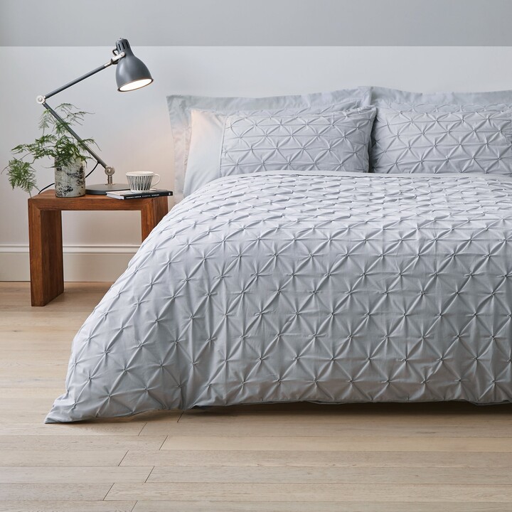 Dunelm Leo Pintuck 100 Cotton Grey Duvet Cover and Pillowcase Set Grey
