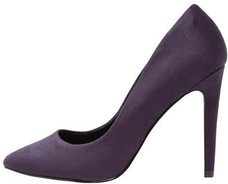 Call it SPRING PULLA High heels purple