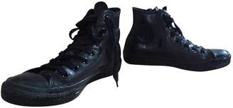 black patent converse