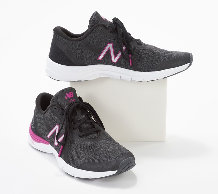 new balance mesh lace up sneakers 700