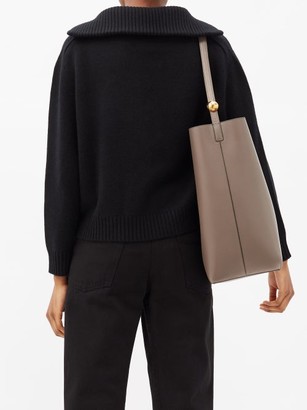 Allude Collared V-neck Cashmere Sweater - Black