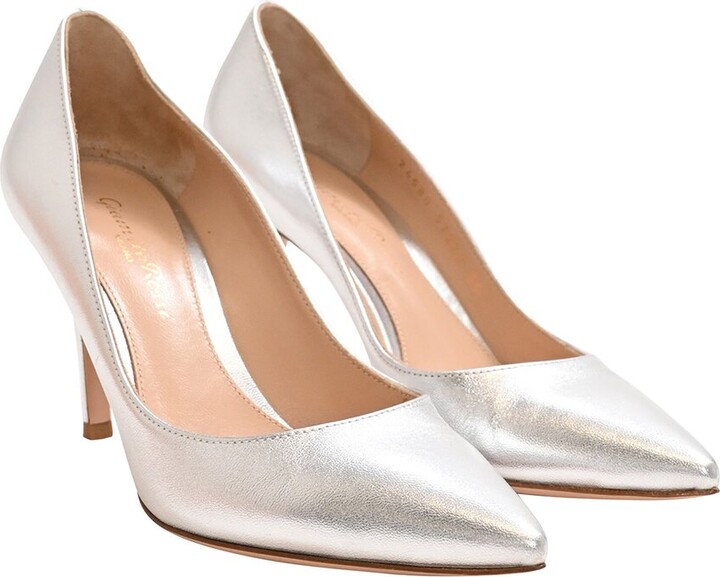 Gianvito Rossi Women's Leather Pointed Toe Pump (Authentic Pre-Loved)