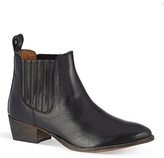 Thumbnail for your product : Kurt Geiger Lang leather chelsea boots