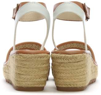 Fly London Womens > Shoes > Sandals