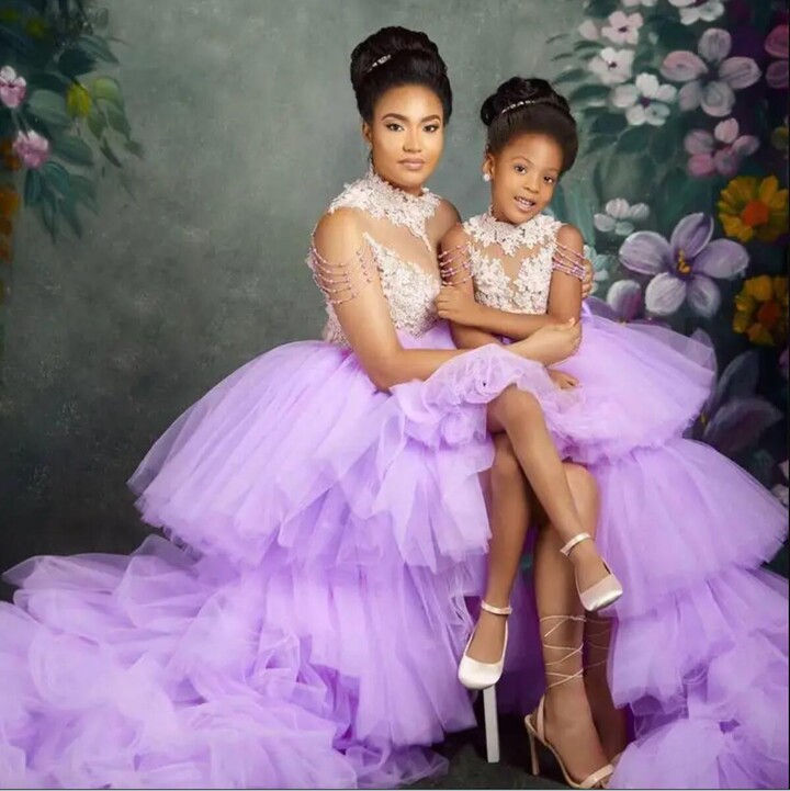 FEIYANSHA Long Train Flower Girl Dresses For Weddings Party Birthday Princess Feather Tulle Pageant Dress Formal Prom Gowns