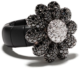 Roberto Demeglio 18kt White And Black Gold Flower Diamond Ring