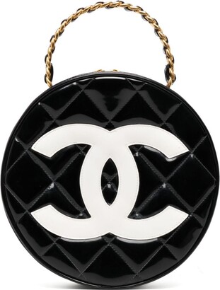 black and white chanel bag