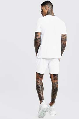 boohoo MAN Signature Velour T-Shirt & Short Set With Zips