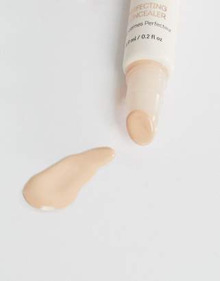 Nude By Nature Perfecting Concealer