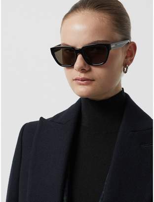 Burberry Square Frame Sunglasses