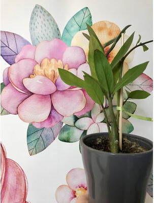 Bungalow Rose Ozbourn Removable Nursery Lovely Seamless Flowers 10' L x 25\