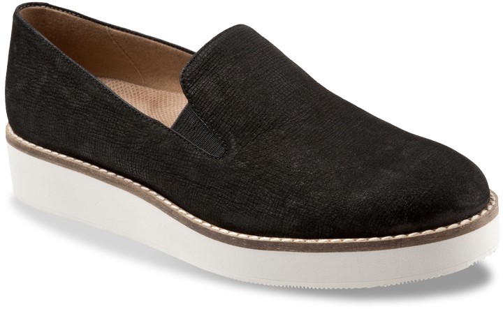 softwalk whistle wedge loafer