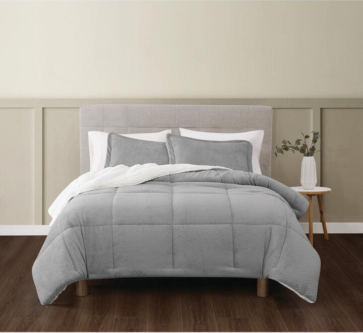 Truly Soft Basket Carved Faux Fur Polyester Grey King 3 Piece Comforter Set