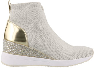 skyler knit bootie