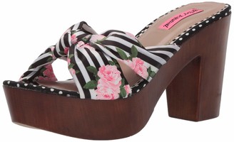 betsey johnson black and white shoes