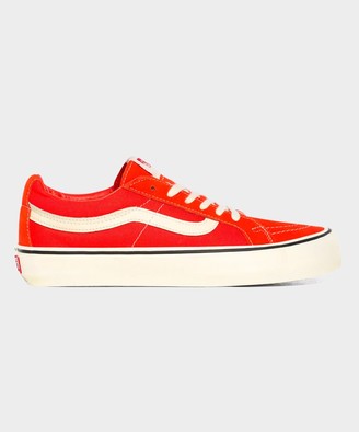 white vans with red stripe old skool