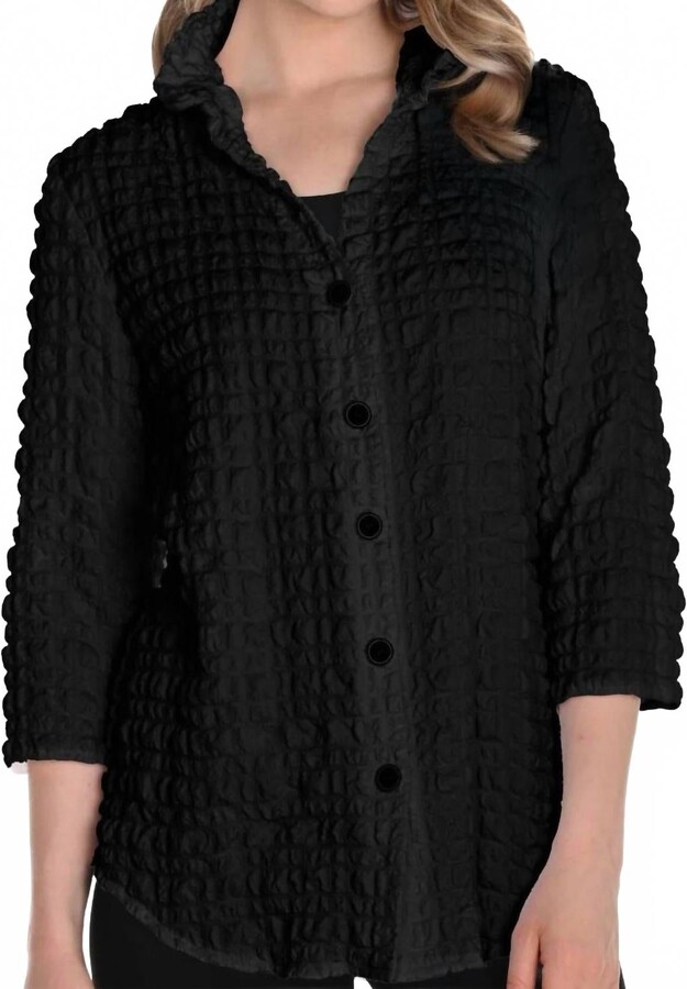 Frank Lyman Bubble Jacquard Button Front Blouse In Black